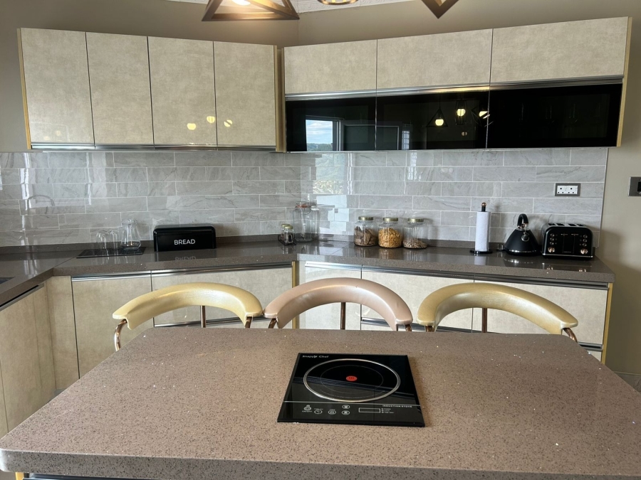 5 Bedroom Property for Sale in Nahoon Valley Park Eastern Cape